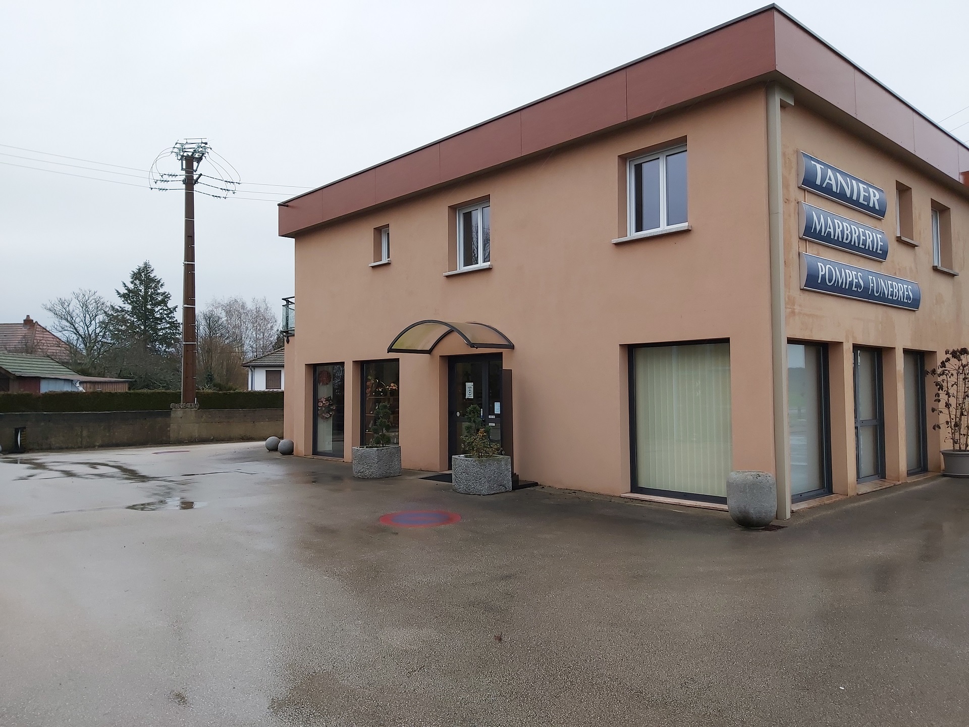 France-Obseques-Agence-Tanier-Mont-sous-Vaudrey-Facade